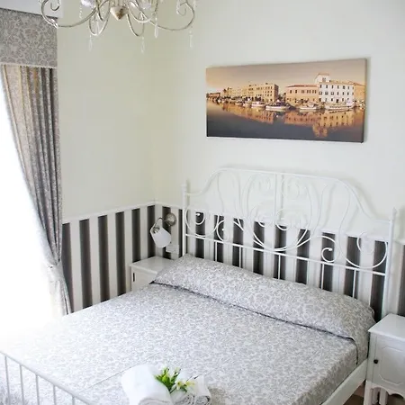 Domus Valadier Luxury & Breakfast Hotel Fiumicino